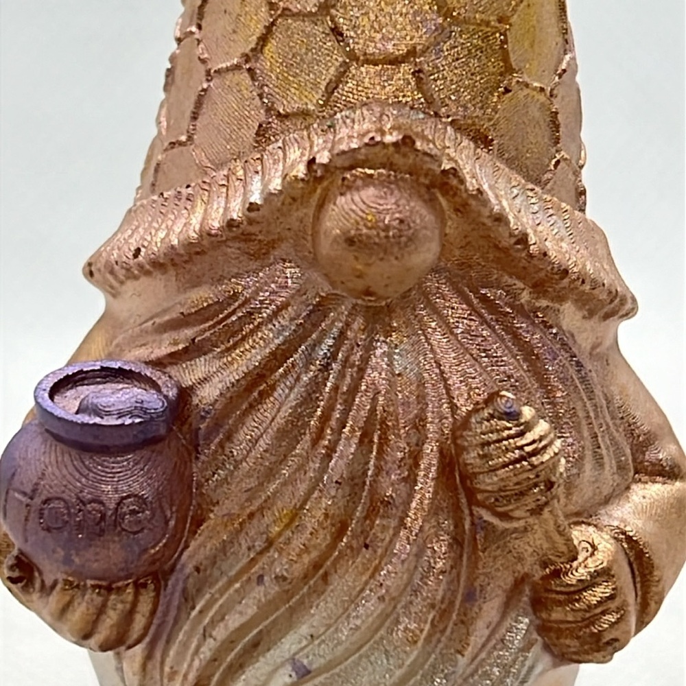 A honey gnome - Picture 10 of 15